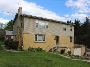 2705 Franklin Dr, Pittsburgh, PA 15241