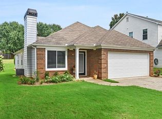 1160 Birchwood Ln, Roswell, GA 30076