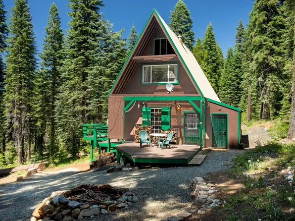 281 Silvertip Springs Dr, Strawberry Valley, CA 95981