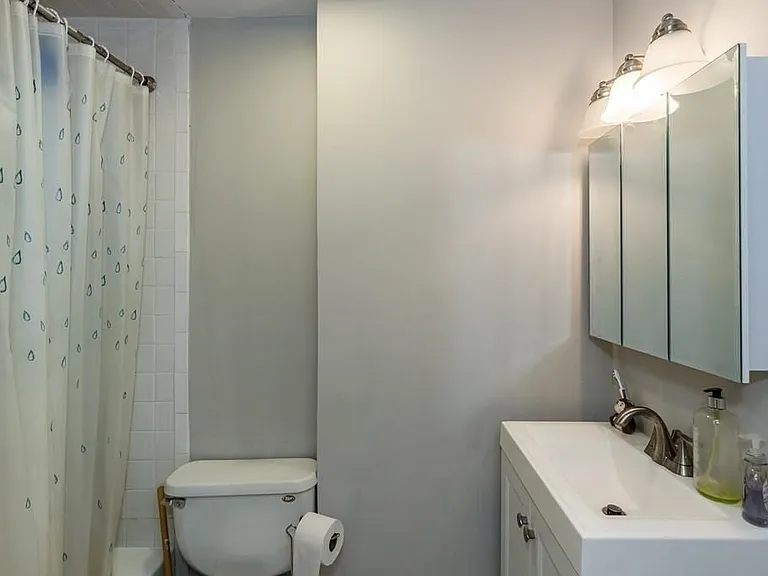 43 Park Vale Ave #8 — Photo 8
