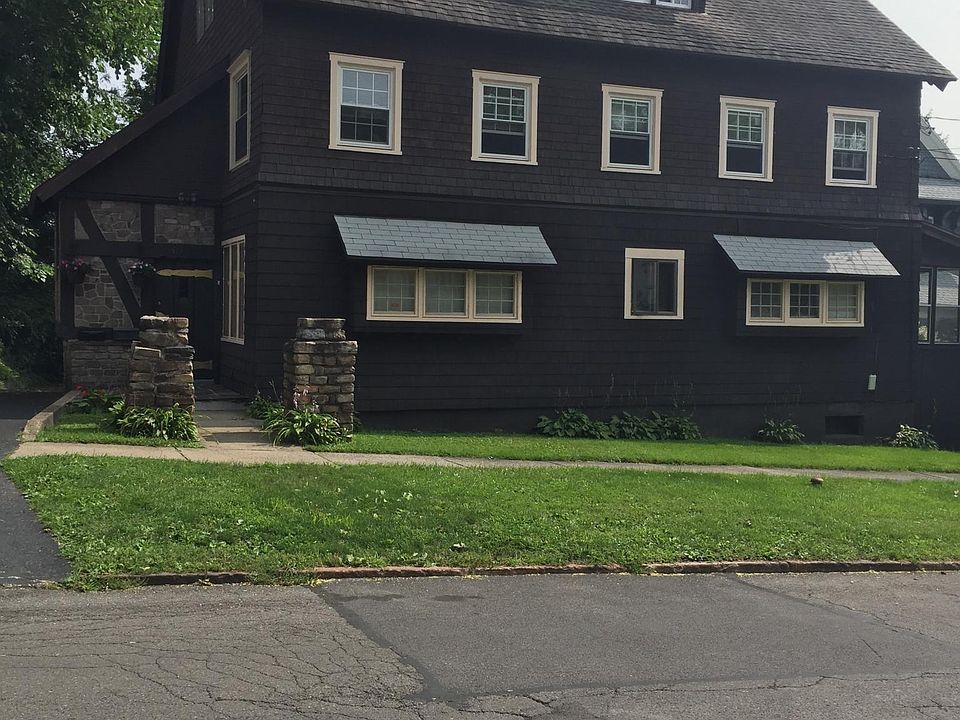 1st image of 362 Green St #1