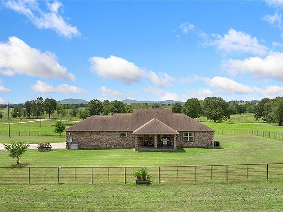 3rd image of 2979 Campground Rd