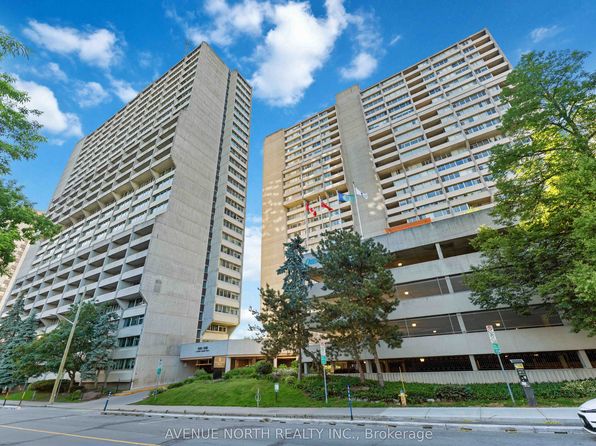 500 Laurier Ave W #908, Ottawa, ON K1R 5E1