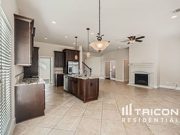 5th image of 205 Climbing Oaks Pl