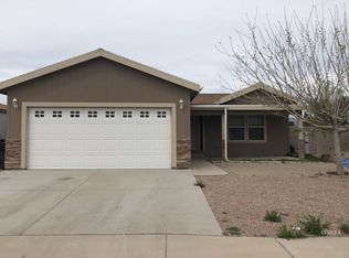 1490 W Cobblestone Dr, Safford, AZ 85546