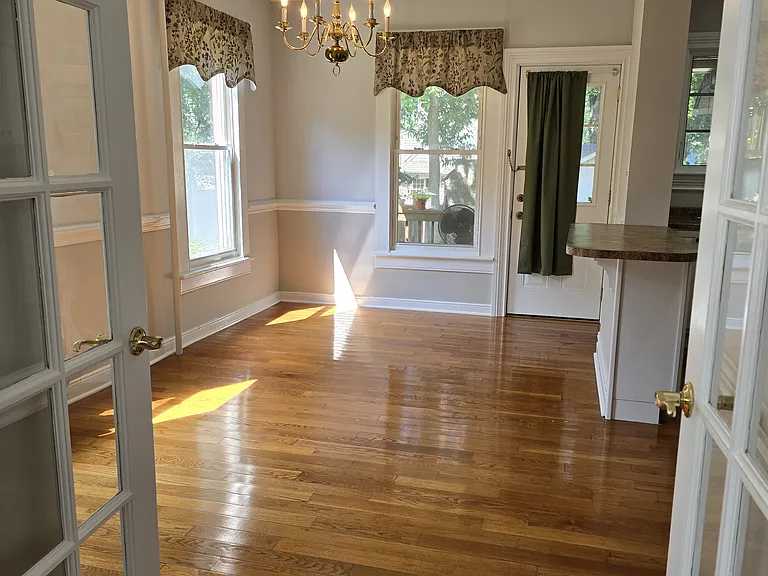542 Doremus Ave #1 — Photo 5