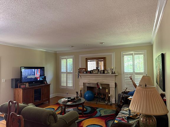 4th image of 112 Aster Ct