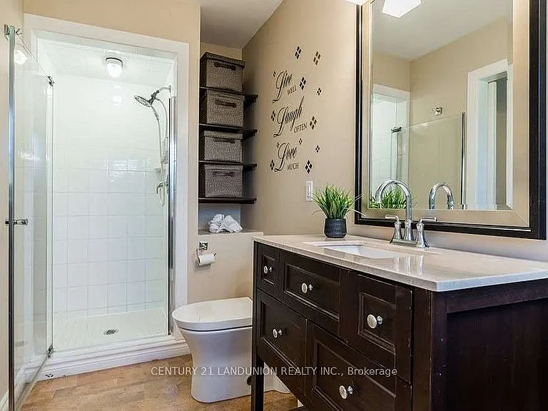 117 Gatwick Dr — Photo 10