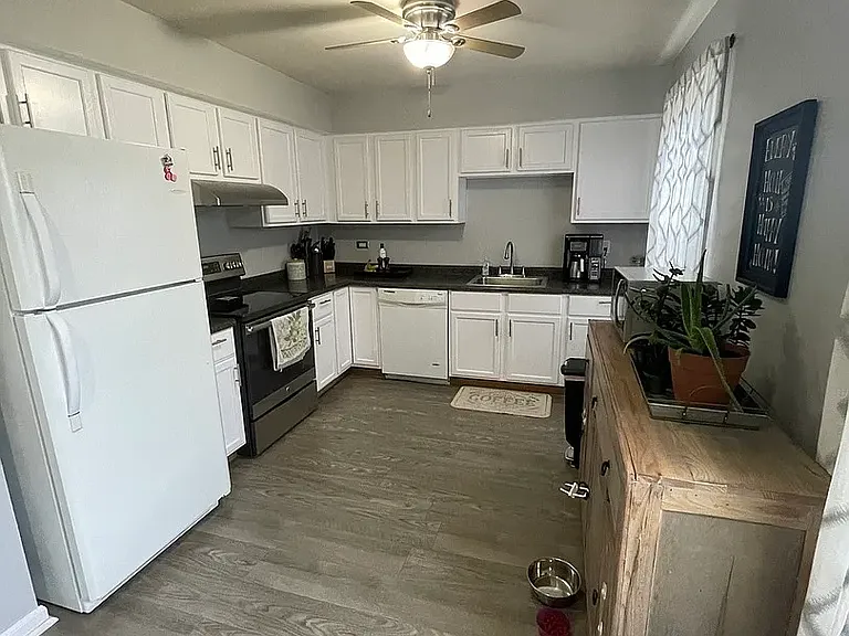 2032 Stanley Ct — Photo 7