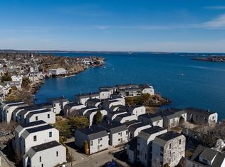 61 Brackett Pl APT C, Marblehead, MA 01945
