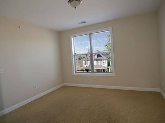 4th image of 511 W 1st Ave APT 315