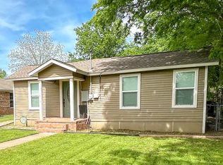 216 Pecan St, Waxahachie, TX 75165