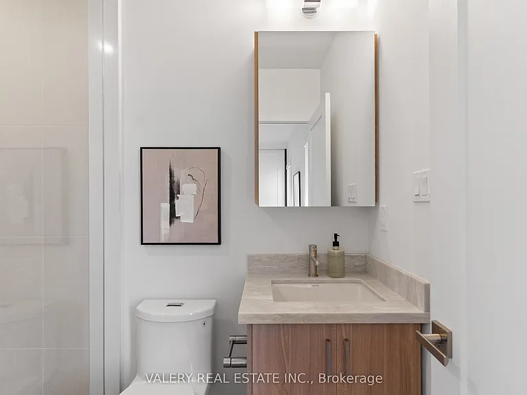 15 Acorn Ave #5 — Photo 28