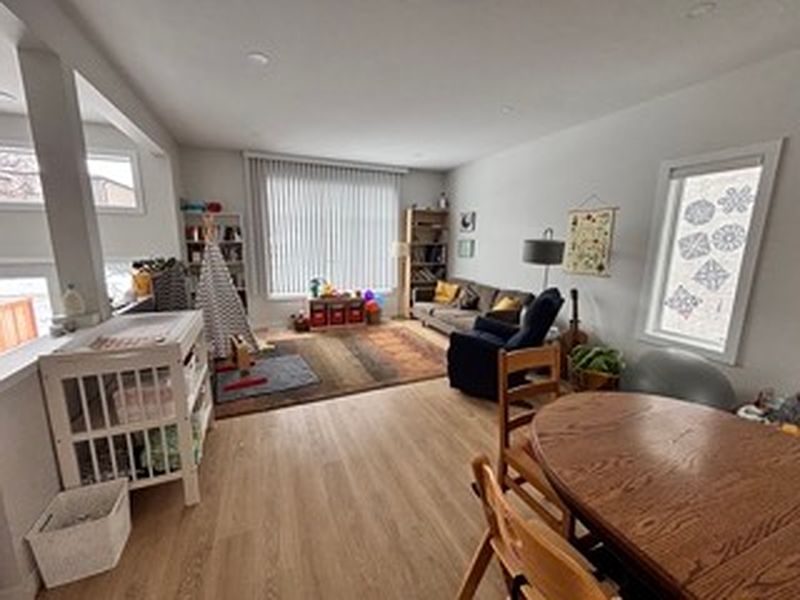 Winnipeg Apartment for rent - 3 Bedrooms — photo 2
