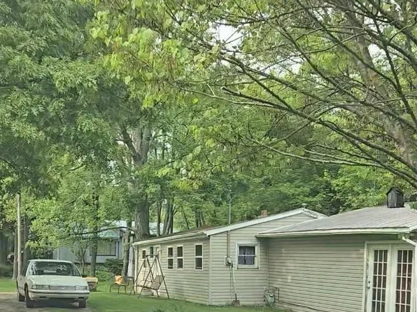 6050 N 1060 W, Orland, IN 46776