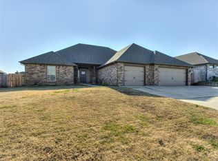 13140 Chinkapin Oak Pl, Choctaw, OK 73020