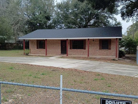 3rd image of 5720 Meadow Rd