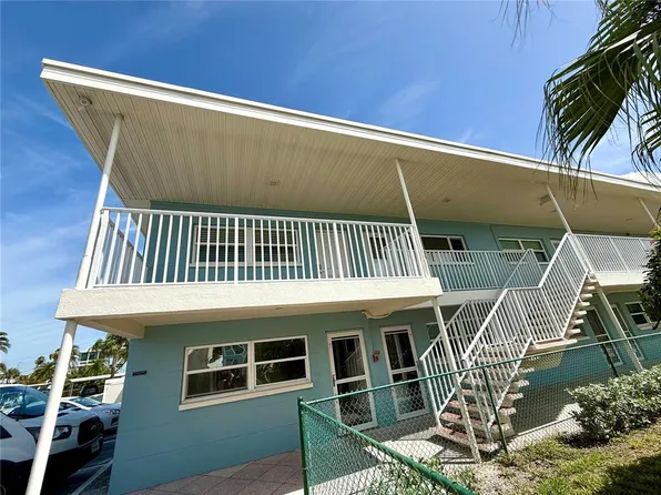 6111 2nd St E APT 17, Saint Petersburg, FL 33706