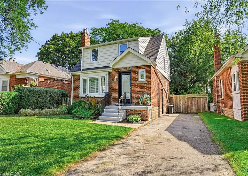 1st image of 13 Allan Ave