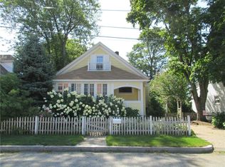 19 Clifford St, Rumford, RI 02916
