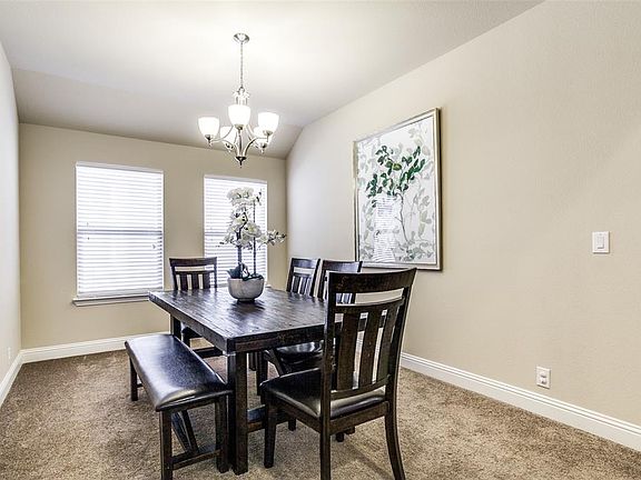 3rd image of 4216 Cherry Ln