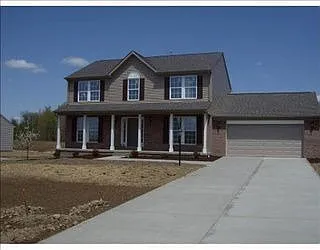102 Silver Oak Dr photo 1