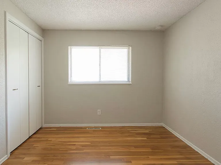 766 Mohawk Dr — Photo 13