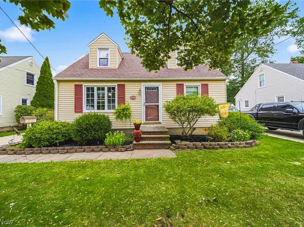 37301 Park Ave, Willoughby, OH 44094