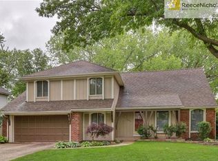 10419 Caenen St, Overland Park, KS 66215