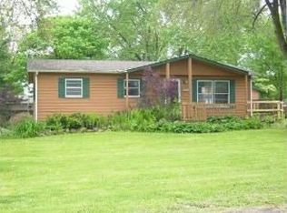 128 W Knights Rd, Sandwich, IL 60548