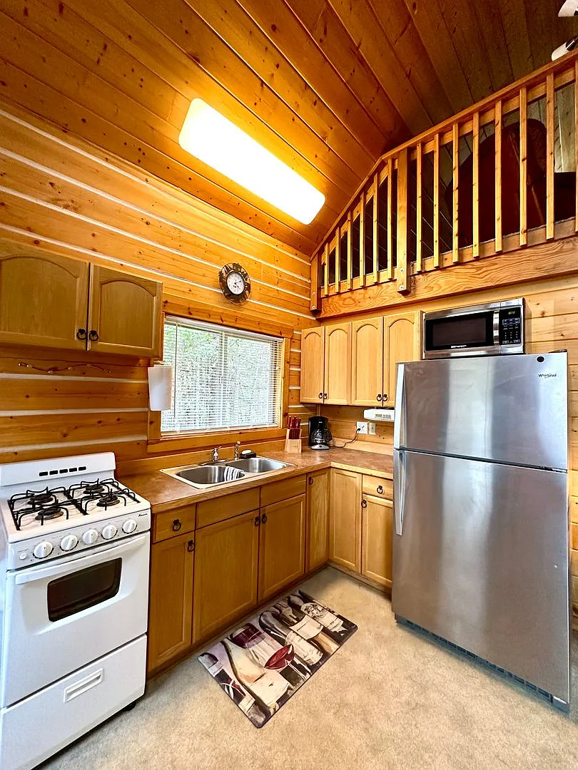 Long Term Cozy Sterling Cabin! — Photo 2