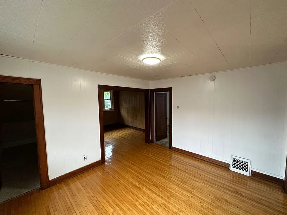 2712 N 44th St. (Duplex)