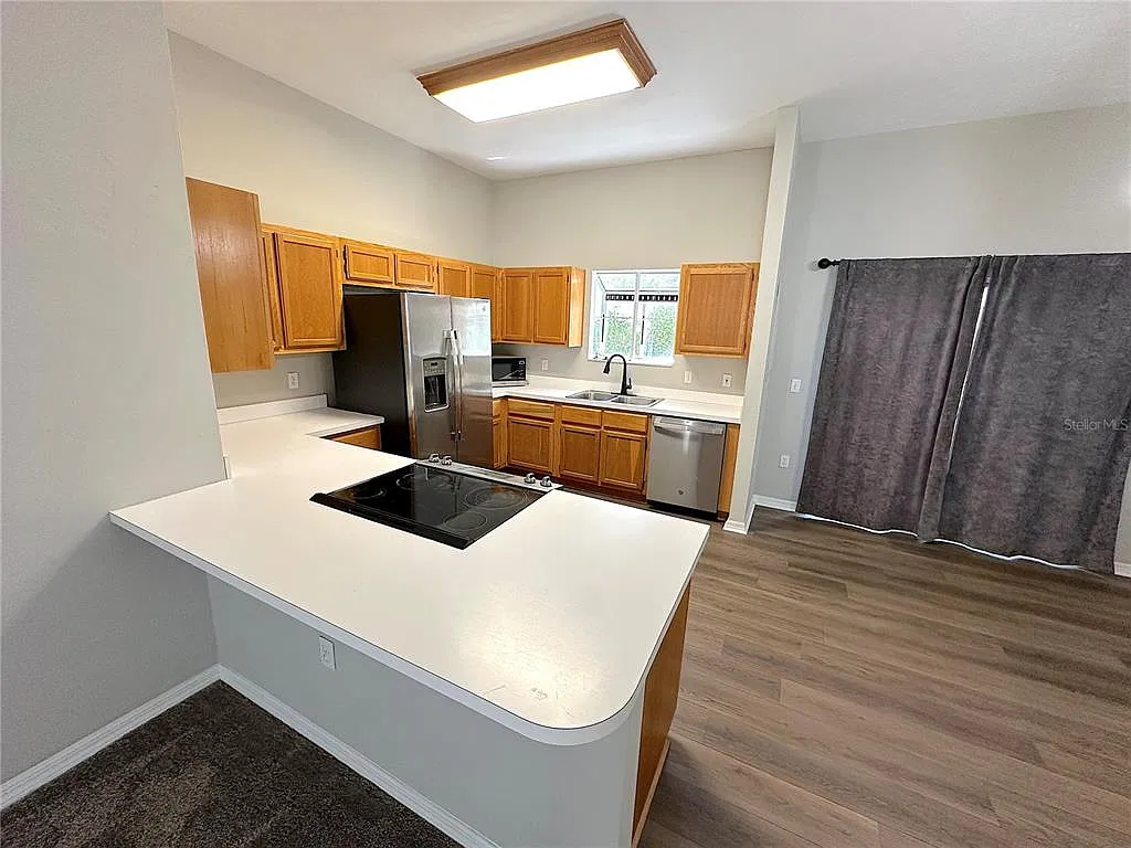 2 bed, 2.5 bath, 1400 sqft, $1,795 — Photo 3