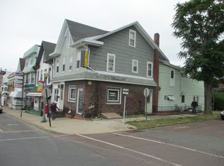 249 S Oak St, Mount Carmel, PA 17851