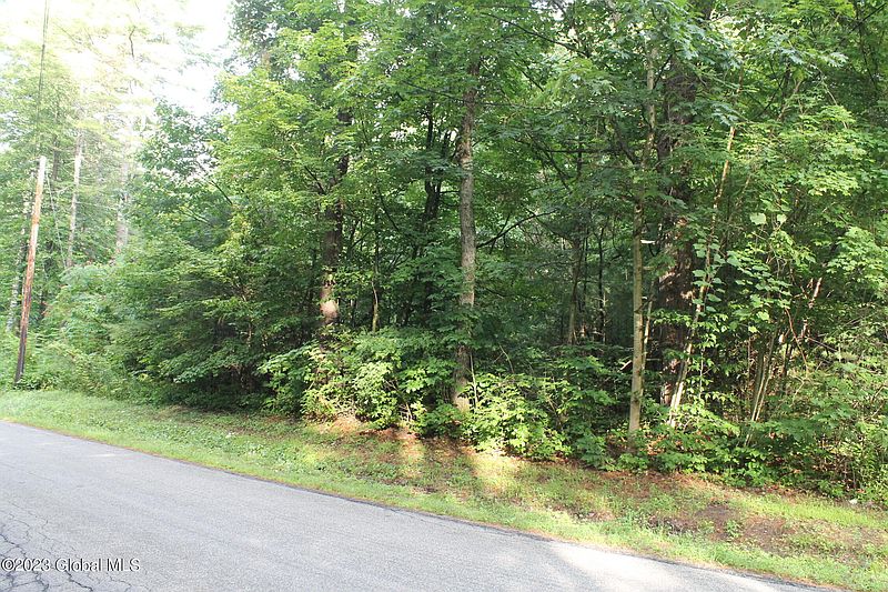3rd image of L18 Wemple Road