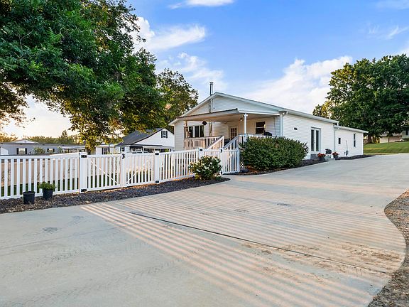 4th image of 8651 Old Blairsville Rd