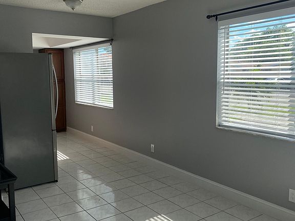 2nd image of 321 SW 21st St #1