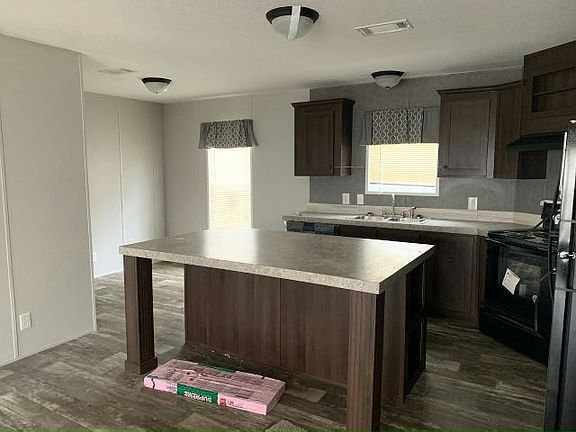 3rd image of 9324 Victoria Ln #413