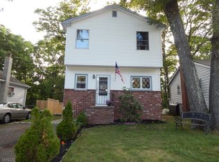 28 Williams Trl, Hopatcong, NJ 07843