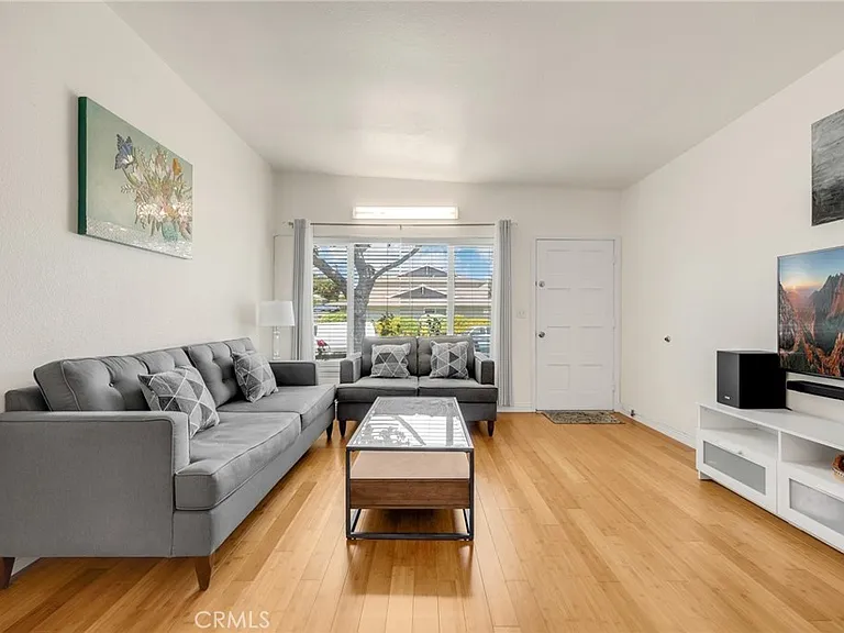 2630 Andover Ave #4B — Photo 6