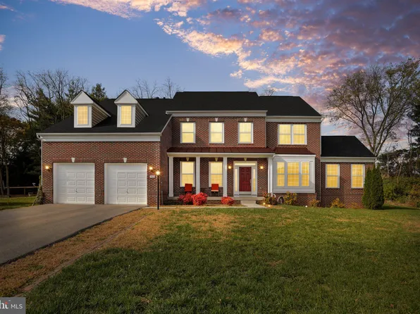 19000 Mount Maple Ct, Hagerstown, MD 21742