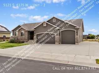 5121 S 6175 W UNIT 2, Hooper, UT 84315