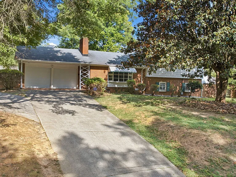 119 Waldrop St — Photo 3
