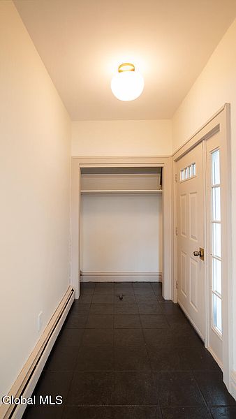 4th image of 19 Elmwood Court