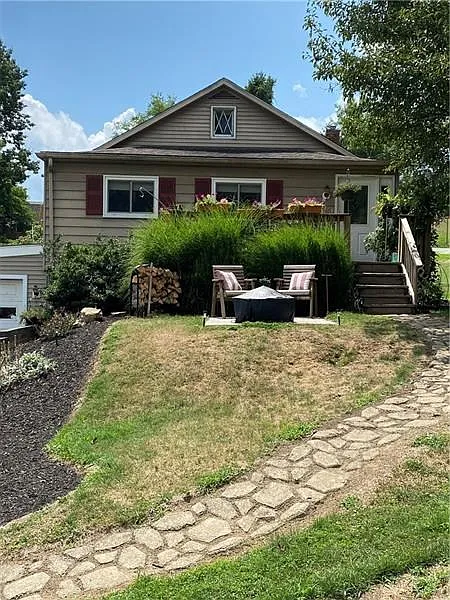 442 1st Ave photo 1