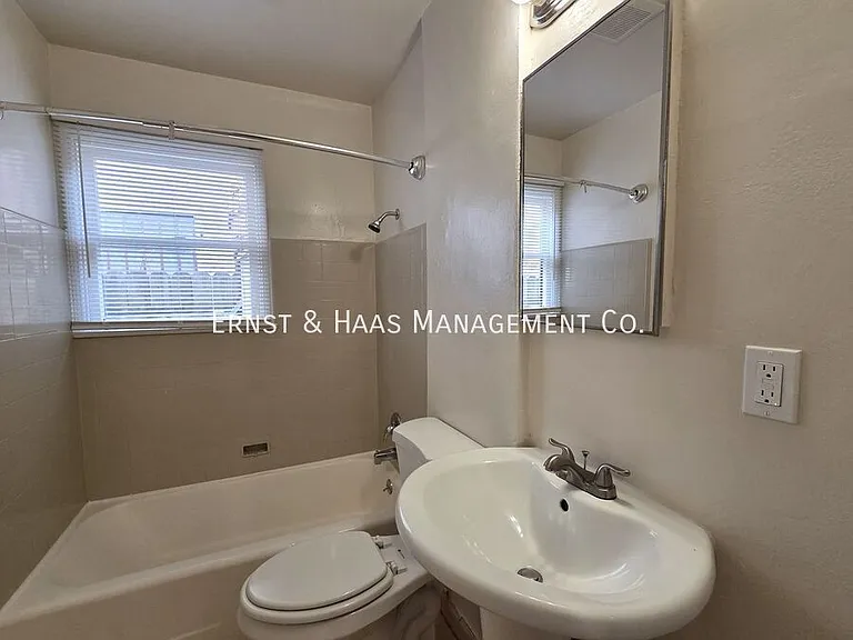 2117 Chestnut Ave #3 — Photo 8