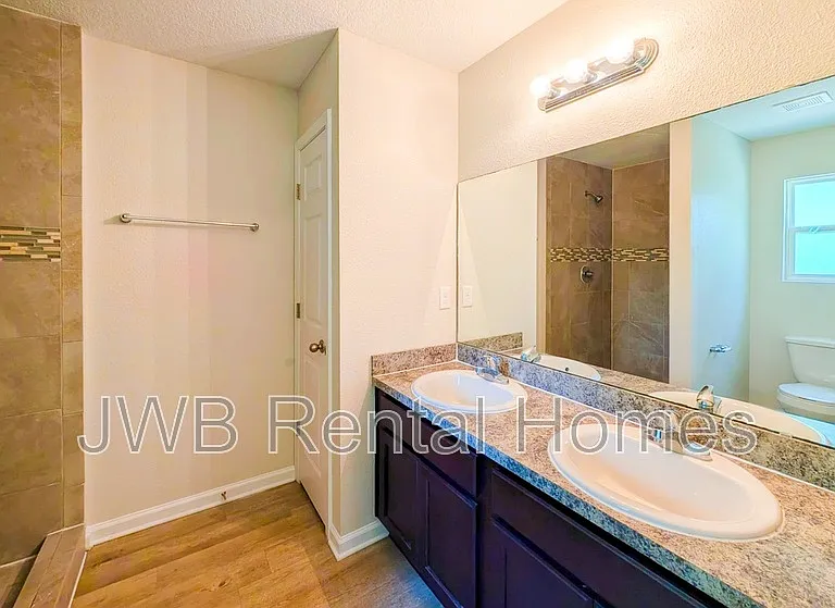 156 Odell St — Photo 6