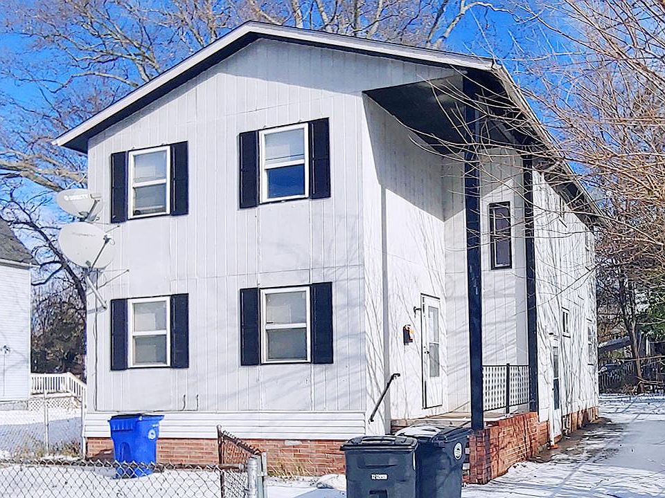 1st image of 1331 E 88th St