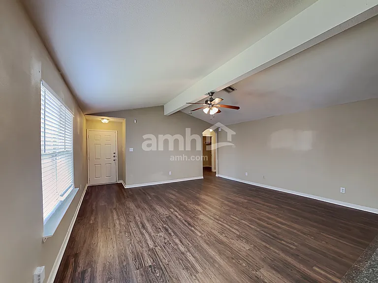 4615 Snowdrop Ct — Photo 6