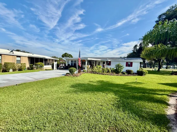 627 Hickory Hl, Lady Lake, FL 32159